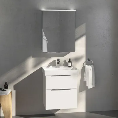 Imagen del producto de Villeroy & Boch: Mueble de lavabo Taro con armario inferior y espejo con iluminación LED, 60 cm