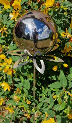 Produktbild von Blütenzauber Paris Rosenkugel 15 cm Edelstahl schwarz poliert Gartenstecker Deko mit Stab 80 cm