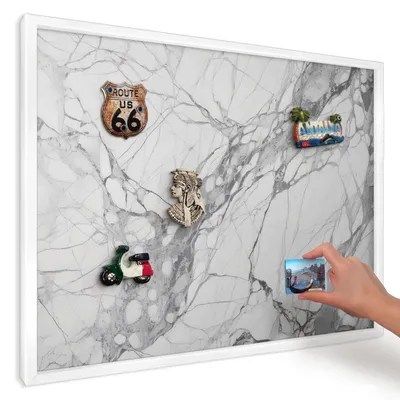 Produktbild von Magnettafel 70x50 cm mit weißem Rahmen - Magnetische Metalltafel, Magnetpinnwand zur Wandmontage für Wohnzimmer, Küche, Flur, Kinderzimmer und Büro - Marmor-Eleganz