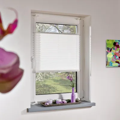 Produktbild von Plissee mit Klemmträger; 80 x 220 cm in Weiß; lichtdurchlässig und blickdicht; stufenlos verstellbar; einfache Montage ohne Bohren; Klemmen am Fenster; Klemmfix-Plissee als Sonnenschutz