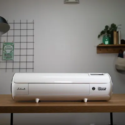 Produktbild von Siser Schneideplotter Juliet High-Definition mit Flex S Set– Plotter für Vinyl, Papier, Karton, Stoff, Print & Cut, DIY