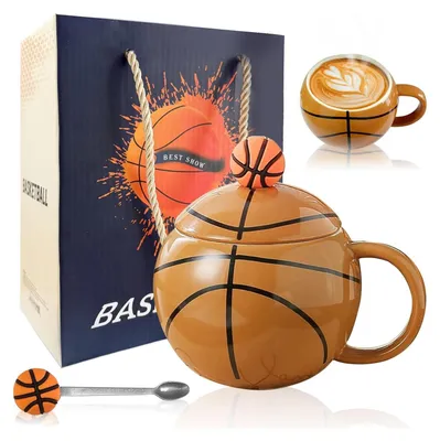 Produktbild von Basketball Tasse, 400ml Basketball Keramik Becher, Basketball Geschenk Kaffeetasse, mit Deckel und Löffel, Basketball Keramikbecher für Jungen, Mädchen, Basketballfan, Geburtstagsgeschenke