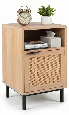 Immagine prodotto di Tavolino notturno COSTWAY, comodino con porta in rattan e vano aperto, struttura in metallo, dimensioni 40 x 35 x 65,5 cm, colore naturale