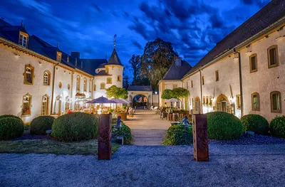Produktbild von Jochen Schweizer Schlosshotel Urspelt für 2 (1 Nacht); Erlebnis verschenken oder selbst erleben;  Der Gutschein ist gültig für 2 Personen.