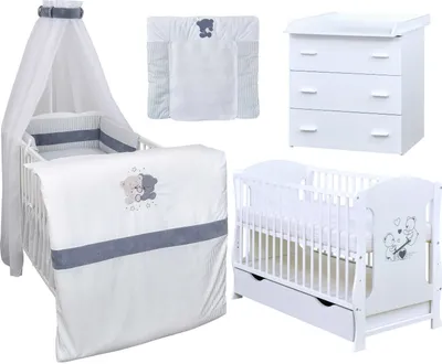 Produktbild von Baby-Delux Babyzimmer Babybett Wickelkommode Weiss Bettwäsche Komplett Loving Bears