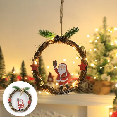 Imagen del producto de 4 coronas navideñas: Decoración festiva para ventanas y puertas, con adornos de árbol de Navidad y guirnalda de luces