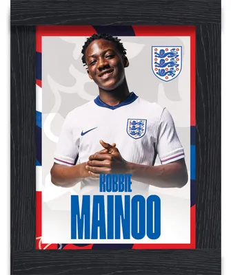 Fußballposter A3 gerahmt – Kobbie Mainoo England 24/25