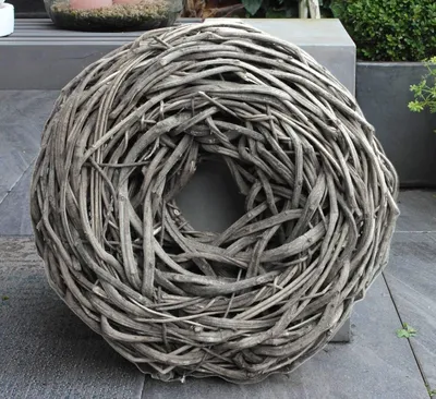 Produktbild von Rustikaler Lianen-Kranz– Handgefertigte Outdoor-Deko in Treibholz-Optik ca. 50 cm