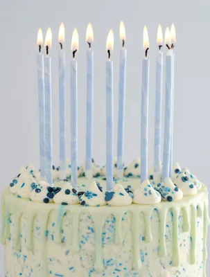 Produktbild von 12 Blaue dünne Stabkerzen 18cm