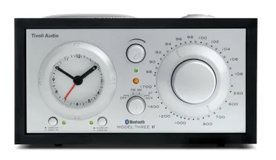 Produktbild von Tivoli Audio Model Three BT Schwarz/Silber