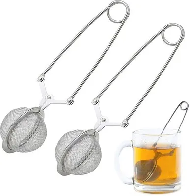 Obrázok produktu pre Sada dvoch nerezových sitiek na čaj (16 x 4,5 cm) – s praktickou rukoväťou na otváranie, jemné sitko vhodné na sypaný čaj a bylinky, nerezové