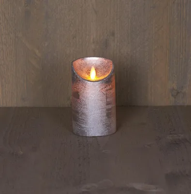 Produktbild von LED Kerze rustikal silber mit Timer - stimmungsvolle Beleuchtung - 12,5 cm