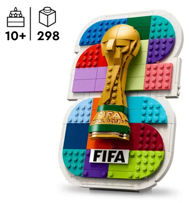 Produktbild von LEGO Editions Offizielles Emblem des FIFA World Cup 2026 Spielzeug - 3D Modellbau mit Trophäe - DIY Deko für Kinder - Geschenk für Jungen, Mädchen ab 10 Jahren und erwachsene Sportfans - 43032