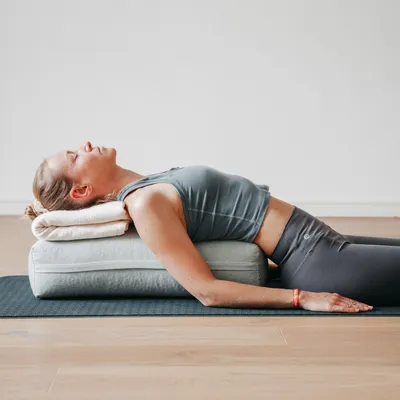 Produktbild von SALAMBA Yoga Bolster CLASSIC dobby petrol grün | Dinkelhülsen
