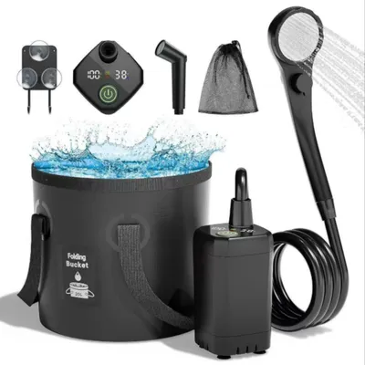 Produktbild von AIORBER Tragbare Outdoor Dusche Set mit 6000mAh Akku, Duschkopf & Faltbarem Eimer, 5 Modi, Camping Dusche, Wiederaufladbar, IPX7 Wasserdicht