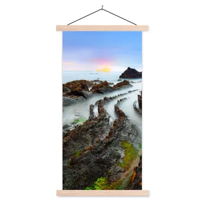Produktbild von MuchoWow® Textilposter Nebel - Felsen - Wasser - Natur 60x120 cm mit holzfarbenen Rahmen - Holz