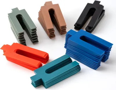 Produktbild von Relaxdays Abstandshalter, 288er Set, Kunststoff, 6 Größen, 1–6 mm, Verglasungsklötze Fenster, Unterlagsplättchen, bunt