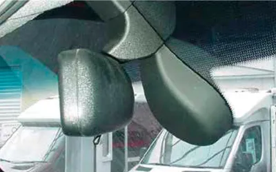 Immagine prodotto di tenda oscurante remifront - parabrezza mercedes sprinter - rimessa