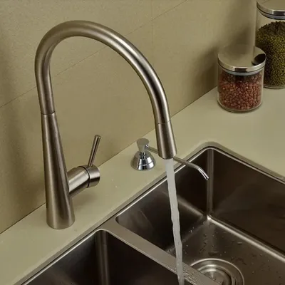 Produktbild von Küchenarmatur - Hoher Bogen mit ausziehbarer Brause - Einhebel 1-Loch - Messing, Keramikkartusche - 6,8 l/min - Dunkelgrau