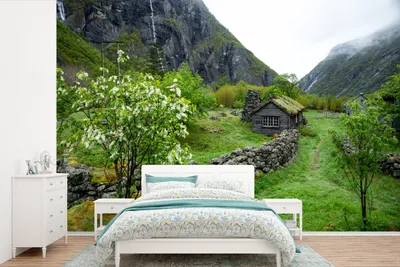 Produktbild von MuchoWow® Fototapete für Wohnzimmer oder Schlafzimmer Wandtapete Vinyl Motivtapete Haus im Gras zwischen Bergen - 525x350 cm - Das Hintergrundbild