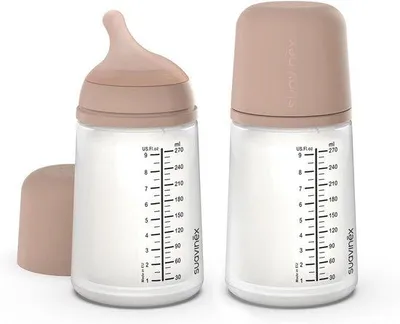 Productafbeelding van Verpakking met 2 anti-koliek flessen en siliconen spenen voor baby's