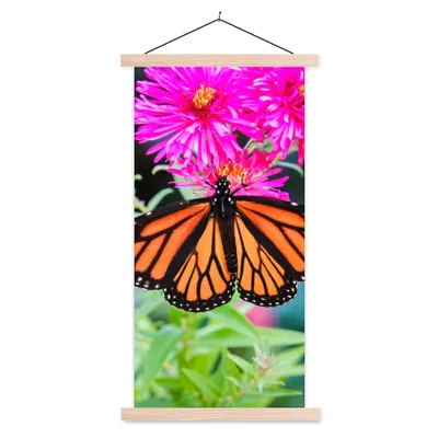 Produktbild von MuchoWow® Textilposter Schmetterling - Botanisch - Blume 40x80 cm mit holzfarbenen Rahmen - Wohnzimmer