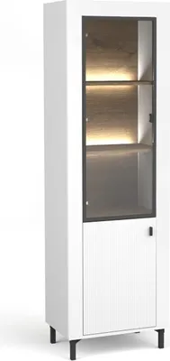 Obrázek produktu pro BETTSO Bílá vitrína s LED osvětlením prosklená MOSSA