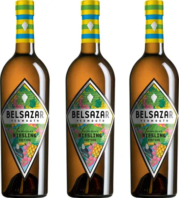 Obrázok produktu pre Belsazar Vermouth Riesling Set of 3, Vermouth, Vinárstvo Dr. Loosen, Alkoholický nápoj na báze vína, fľaša, 16 %, 3 x 750 ml