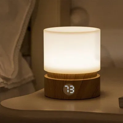 Obrázok produktu pre Stmievateľná LED nočná lampička s dizajnom imitujúcim drevo, energetická trieda A+, pomoc pri zaspávaní a časovač