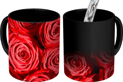 Produktbild von MuchoWow® Zauber Tasse Zaubertasse Magic Rosen - Rose - Rot 350 ml Farbwechsel Becher Geschenk Geschenkidee - Magic-Tasse - Fototasse - Keramiktassen - Bilder - Tasse Kaffee - Getränkbecher - Kaffetassen