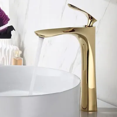 Produktbild von rea Waschbeckenarmatur Orbit High Gold Messing, Höhe 29 cm, Auslauf 135 mm, Anschluss 3/8 Zoll, Modell JS-B215-1G, PVD Beschichtung, Keramikkartusche, Aufsatzmontage, Perlator