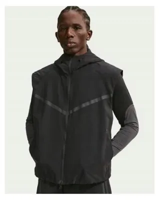 Imagen del producto de Nike Chaquetas Dri-Fit Windrunner Tech, HV0982010, Talla: 188