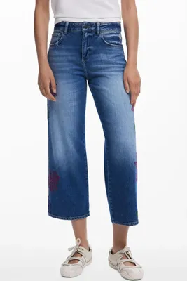 Produktbild von Trendige Damen-Jeans Blau mit Stickerei und botanischem Muster