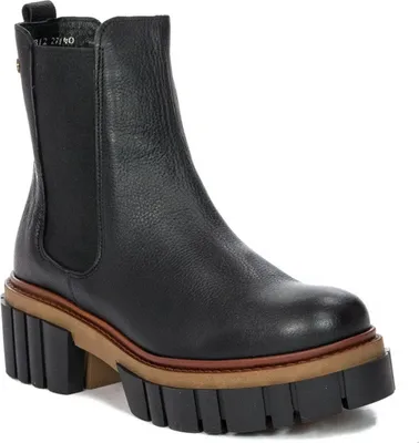 Produktbild von Damen Chelsea-Stiefel aus schwarzem Leder mit 5 cm Absatz, 3 cm Plateau und 22 cm Schafthöhe