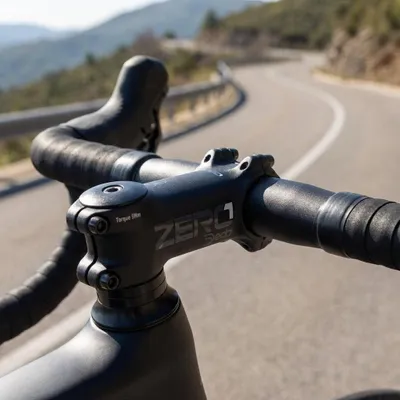 Produktbild von Deda Vorbau Zero1 OS 70 mm black on black.