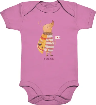 Produktbild von Mr. & Mrs. Panda Strampler Baby Nachtfalter Fähnchen 12. - 18. Monat - Bubble Gum Pink - Geschenk, Süß, Spruch Witzig, Lustige Sprüche, Niedlich, Käfer, Einteiler, Lustig
