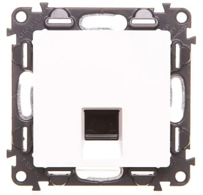 Image de Prise de données Legrand RJ45 Valena Life blanc