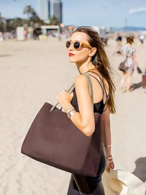 Productafbeelding van Famanu strandtas XXL met stevige ritsopening - ideaal voor het strand