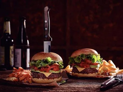 Produktbild von Famanu Steakmesser 6-teiliges Set aus Edelstahl AISI 420 - Holzgriffe