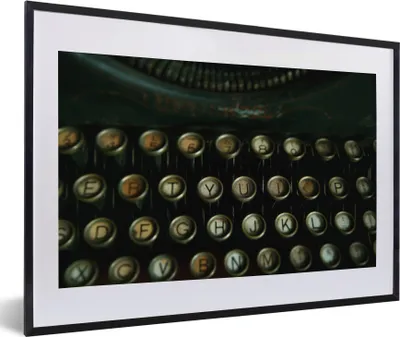 Produktbild von MuchoWow® MuchoWow® Gerahmtes Poster Schreibmaschine - Vintage - Tastatur 60x40 cm - Poster mit zchwarzem Bilderrahmen - Schlafzimmer - Plakat in Rahmen - Drucken