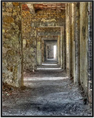 Produktbild von Wallario Wandbild Weg durch eine verlassene Ruine, Größe: 40,30 x 50,30 cm, Poster mit schwarzem Aluminiumrahmen