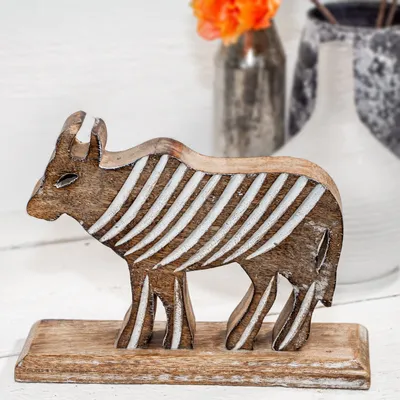 Produktbild von Holzfigur, Stier, Braun-weiß, Tiere, Tierfiguren, Dekoration