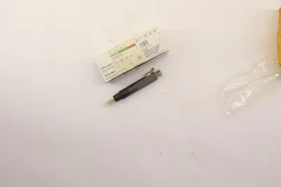 Image de Injecteur de carburant d'origine pour VW LT 2 portes, modèle T4, moteur 2.5 TDI, référence 074130201C