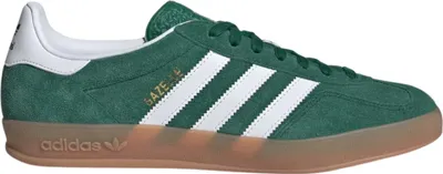 Produktbild von Kaufen Sie den Adidas Gazelle Indoor Grün bei Kicksshop. Kultiger Uni-Sneaker mit Obermaterial aus Wildleder und klassischer Gummisohle.