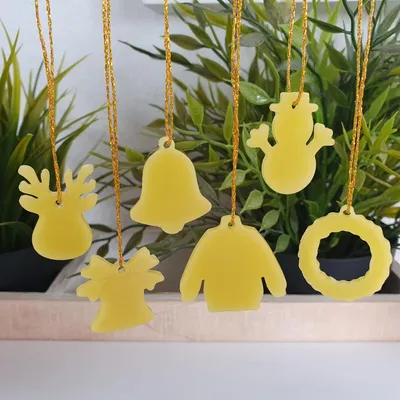 Produktbild von Christbaumschmuck Bienenwachs 6er Set Schneemann, Kranz und Glocken 3 cm – Anhänger