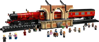 Produktbild von LEGO 76405 Harry Potter: Hogwarts Express – Sammleredition, legendäres Dampf-Zug-Modell aus den Filmen, Fanartikel mit Minifiguren