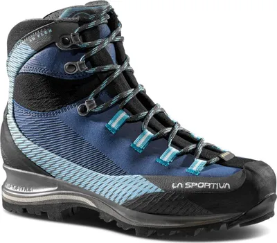 Blauer und schwarzer La Sportiva Trango Trk Leather Woman GTX Bergschuh mit hellblauen Schnürsenkeln und Profilsohle