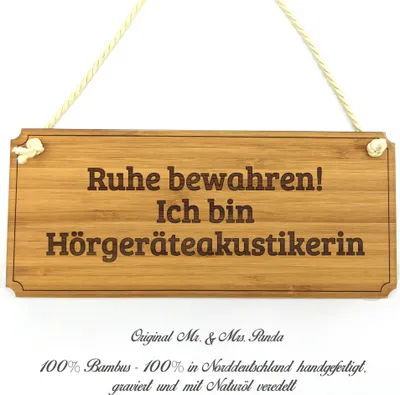 Produktbild von Mr. & Mrs. Panda Schild Hörgeräteakustikerin - Geschenk, Gratulation, Holz Türschild, Shabby, Geschenkidee, Abschied, Hinweisschild, Landhaus, Bachelor, Wegweiser