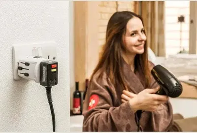 Produktbild von SKROSS Weltreiseadapter PRO Light– World