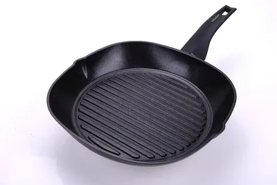 Zdjęcie produktu dla Moneta - Patelnia grillowa 28cm NOVA indukcja